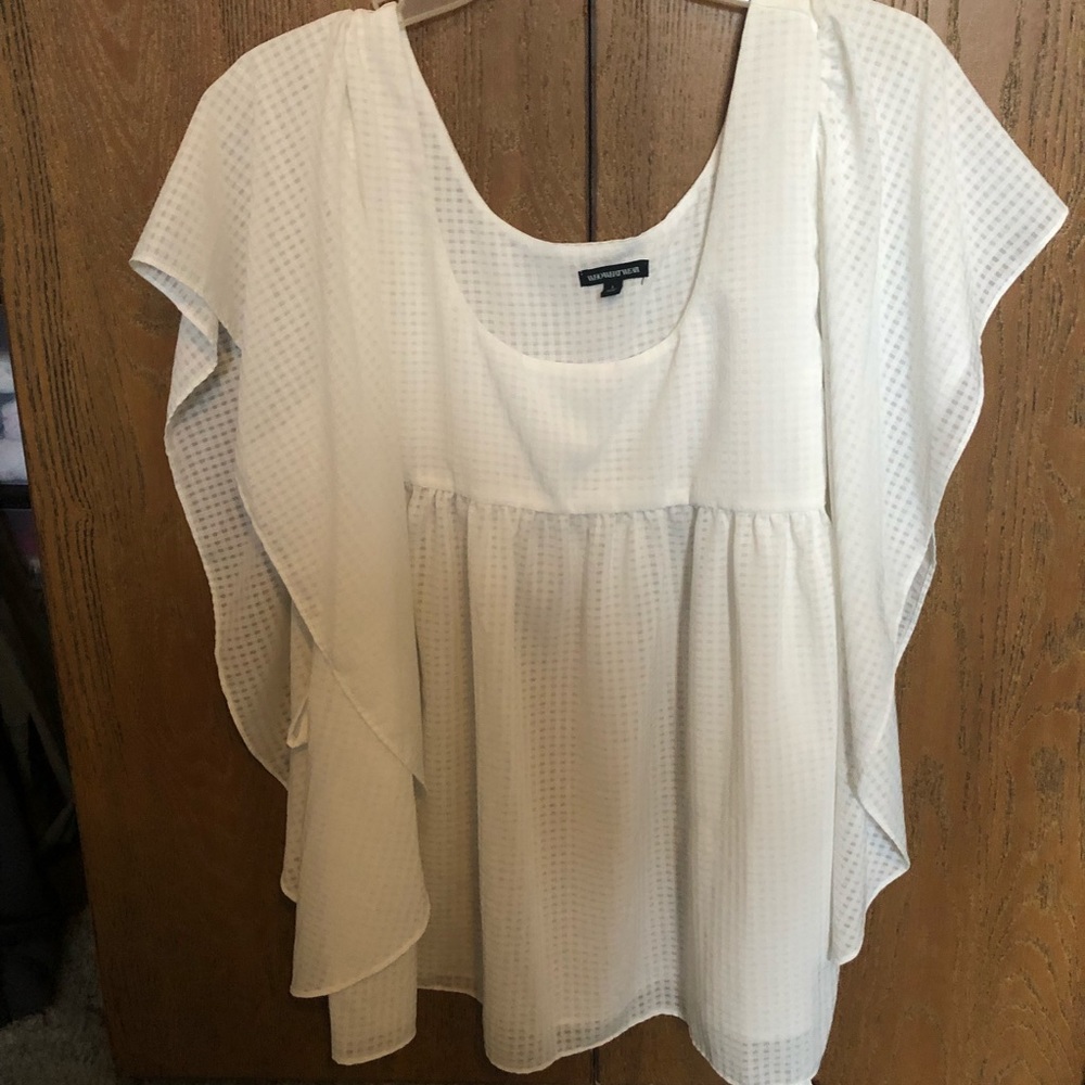 White flowy who what wear top